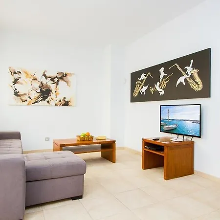 In Playa Blanca Sleeps 8 Includes Swimming Pool Air Con And Wifi 4 Playa Blanca